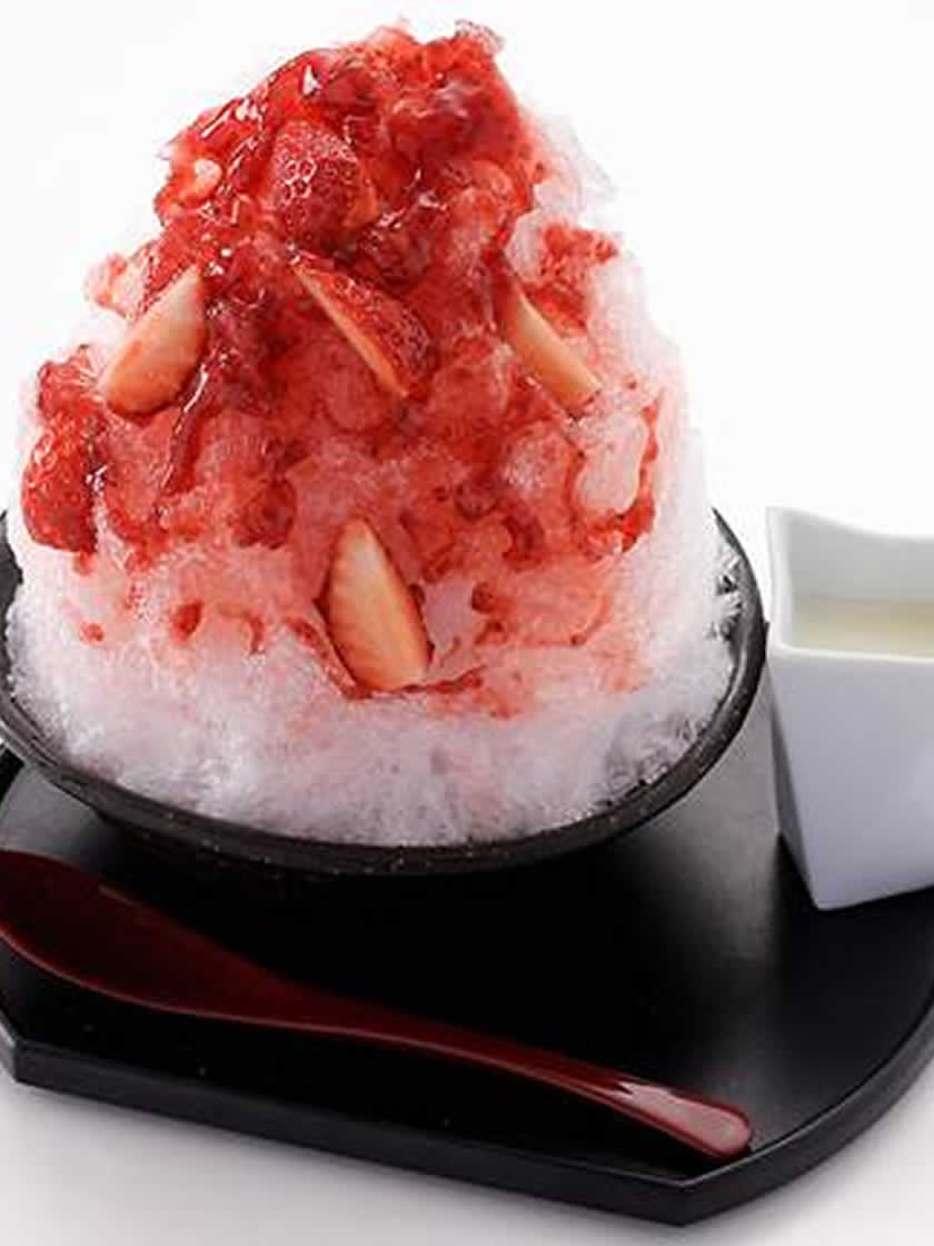 茶カフェ 上辻園 ららぽーと横浜店-苺と濃厚みるくのかき氷